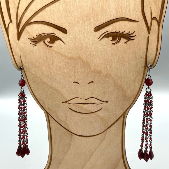 Vintage Black and Rich Red Shoulder Duster Earrings Gunmetal Gothic Dangle Chain - Picture 1 of 5
